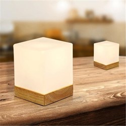 صورة Small Table Lamp
